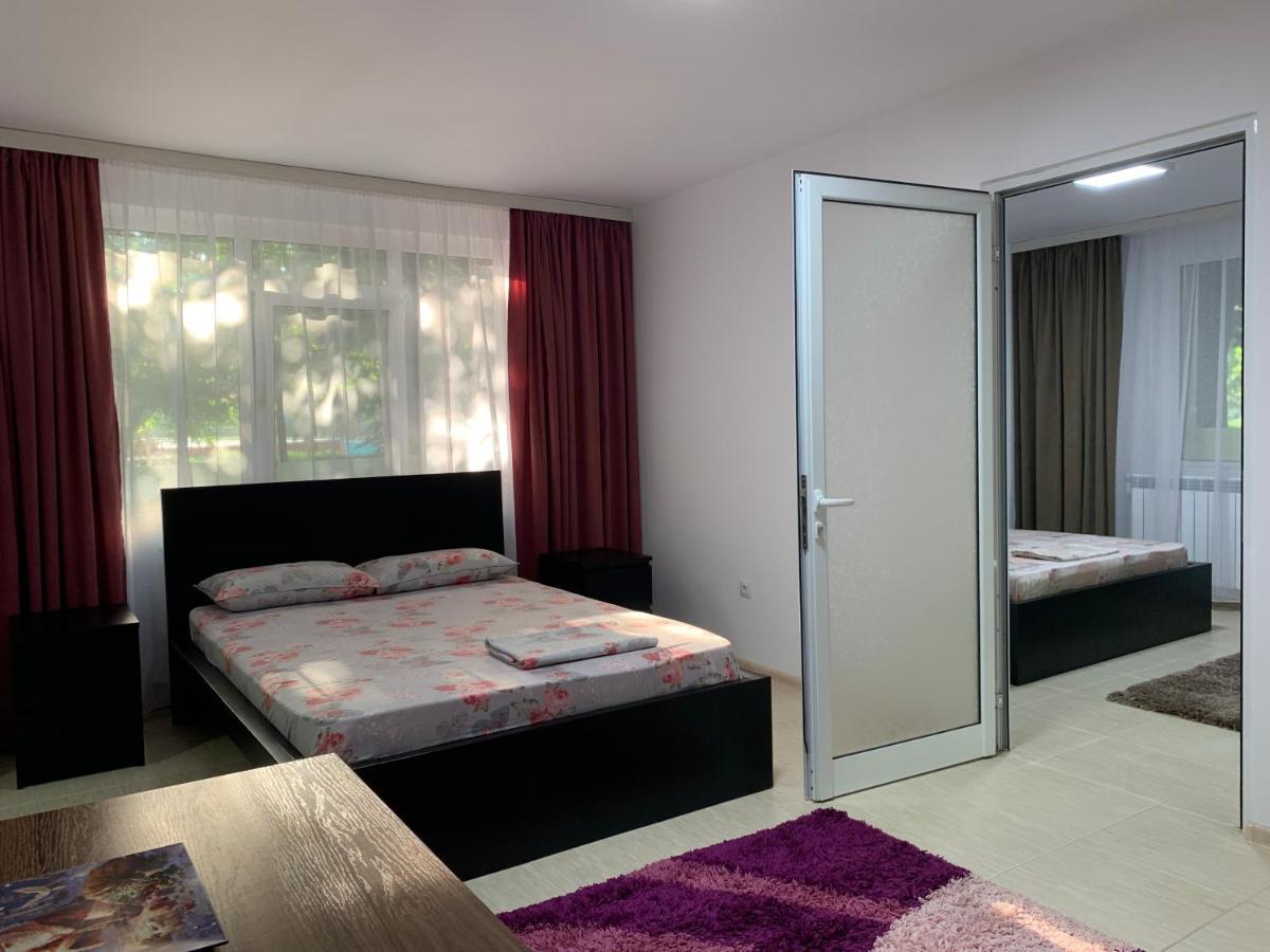 Eli Apartment Galaţi Eksteriør billede